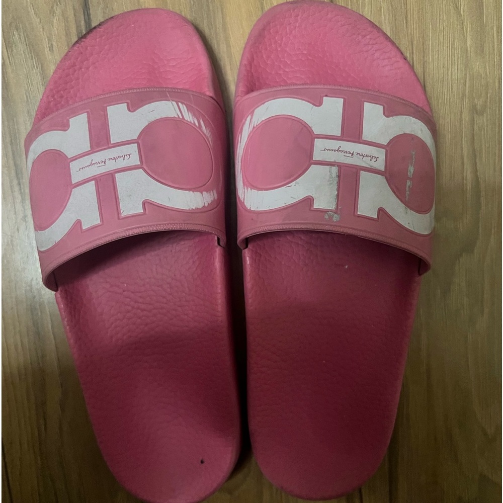 ferragamo slides